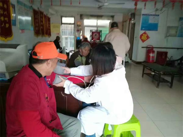 老年人护理新视角--关注健康与营养